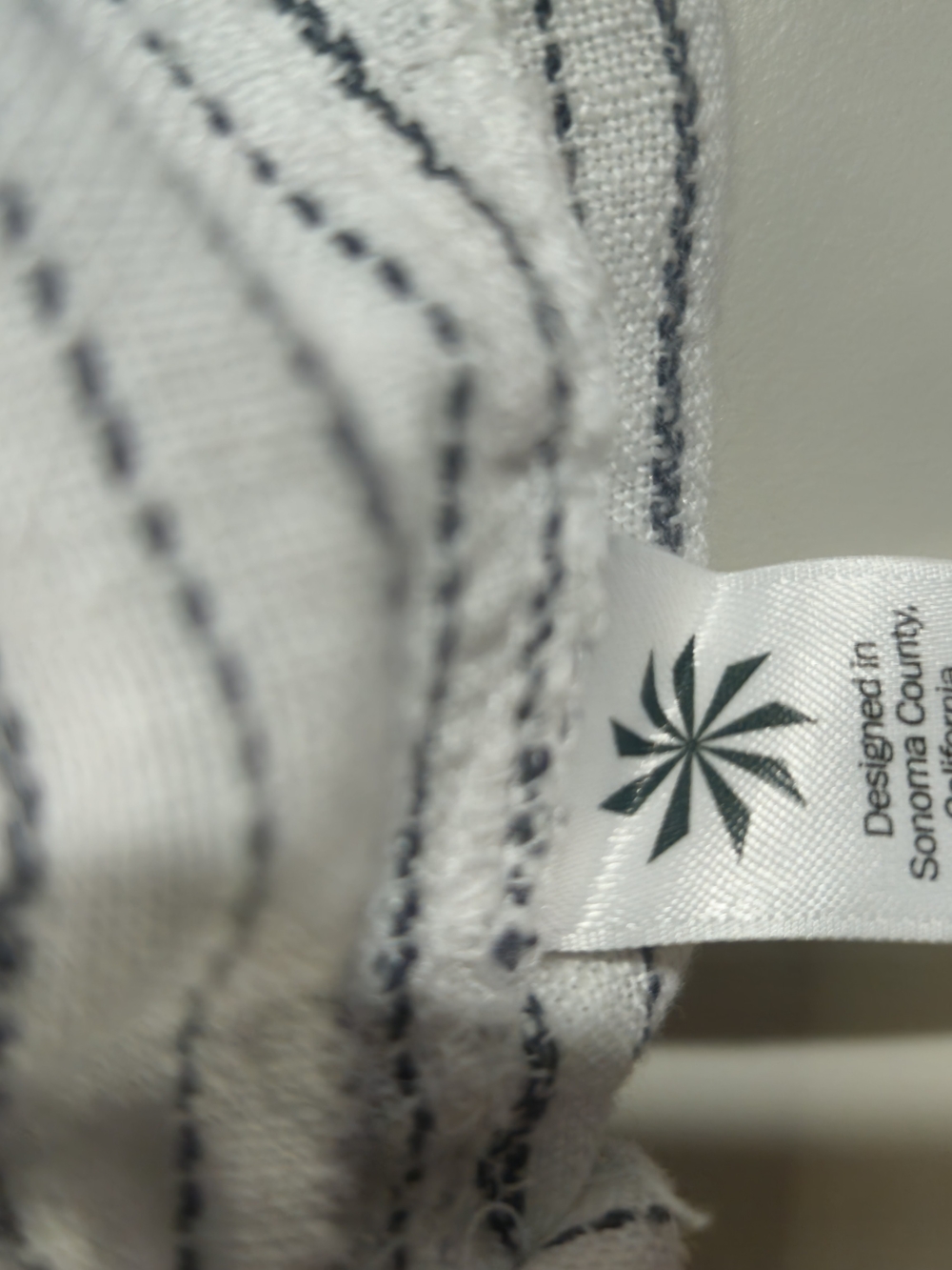 Athleta White Cropped Pinstripe Drawstring Pants Size 8 100% Linen. - Picture 6 of 9